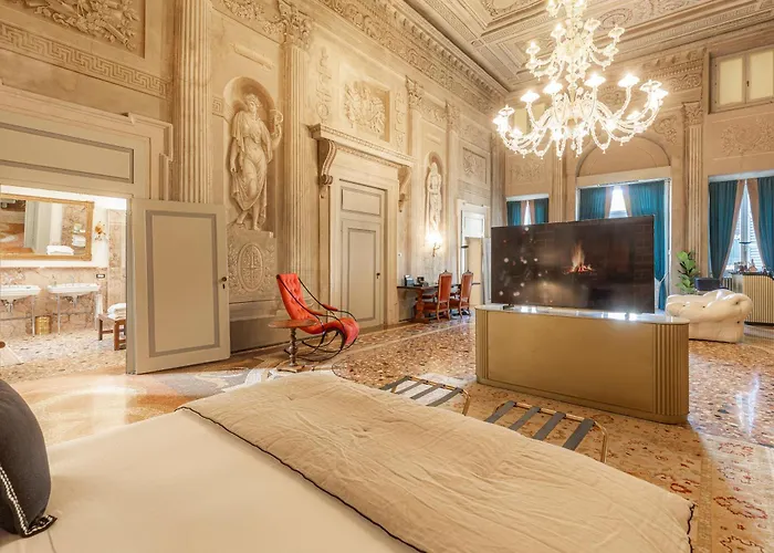 Corte Realdi - Palazzo Camozzini